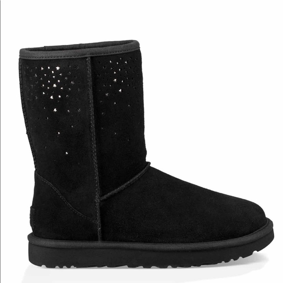 New UGG star girl black boots
